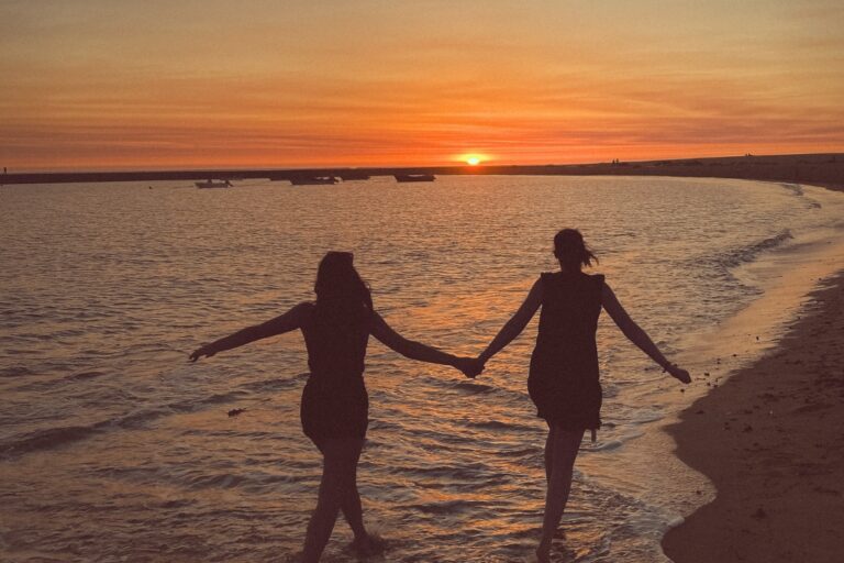 The Art of Being a Better Female Friend